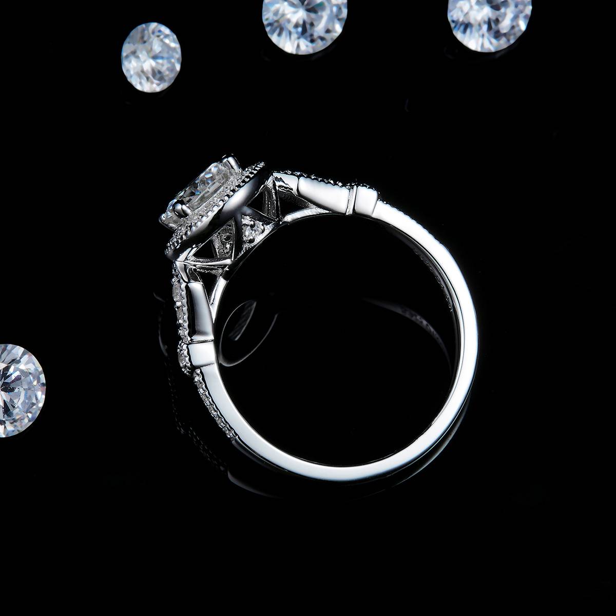 圆包珠边女戒S925银镀白金定制选款主石莫桑钻1.0ct/副石高碳钻