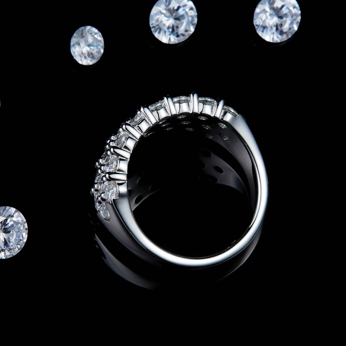 3mm Half Circle Broken Diamond Ring S925 Silver Plated Platinum Customized Selection Moissanite 2.5ct