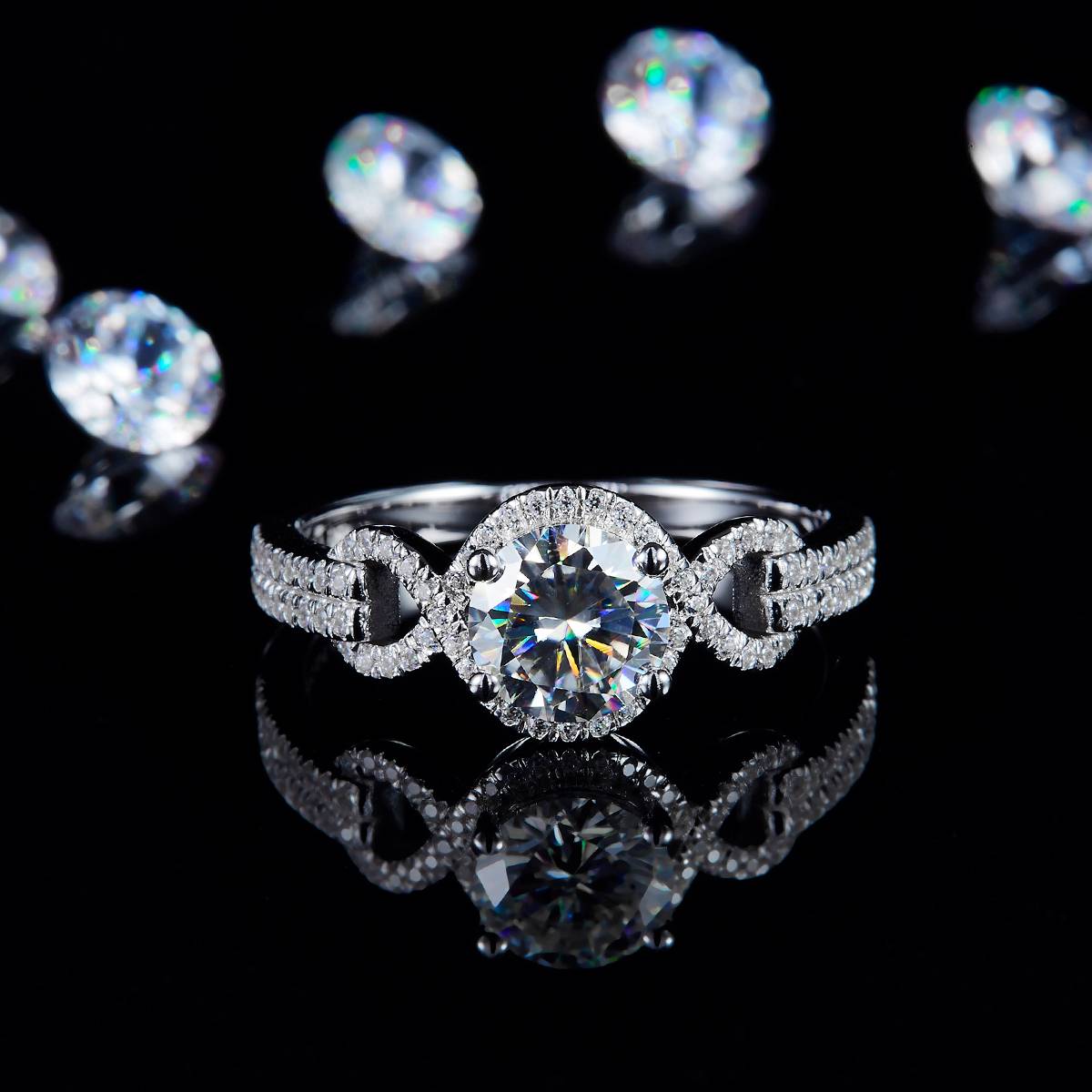 Light Luxury Twisted Arm Round Bag Women's Ring S925 Silver Plated Platinum Customized Selection Main Stone Moissanite 1.0ct/Side Stone Cubic Zirconia