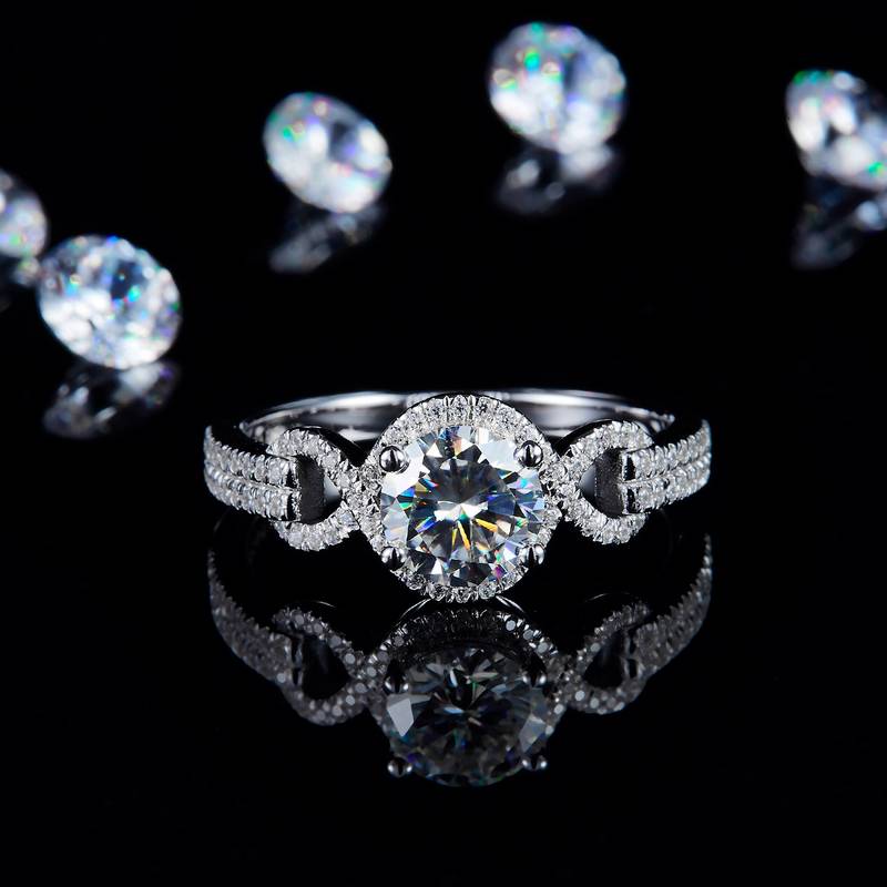 Affordable Luxury扭臂圆包Women's RingS925银镀白金定制选款主石Moissanite1.0ct/副石高碳钻