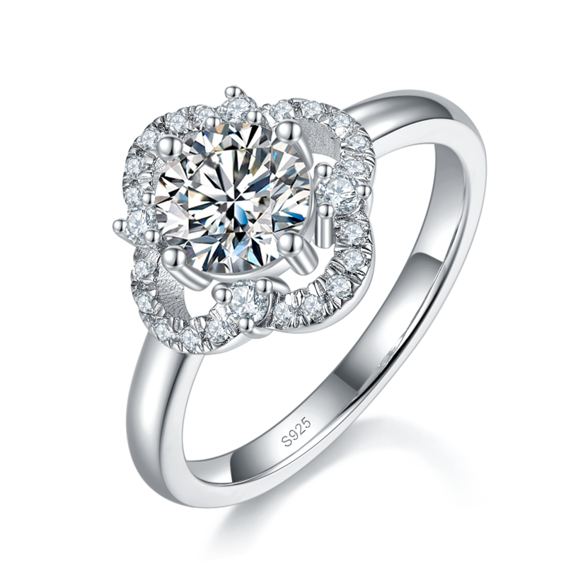 简约四叶花女戒S925银镀白金定制选款主石莫桑钻1.0ct/副石高碳钻