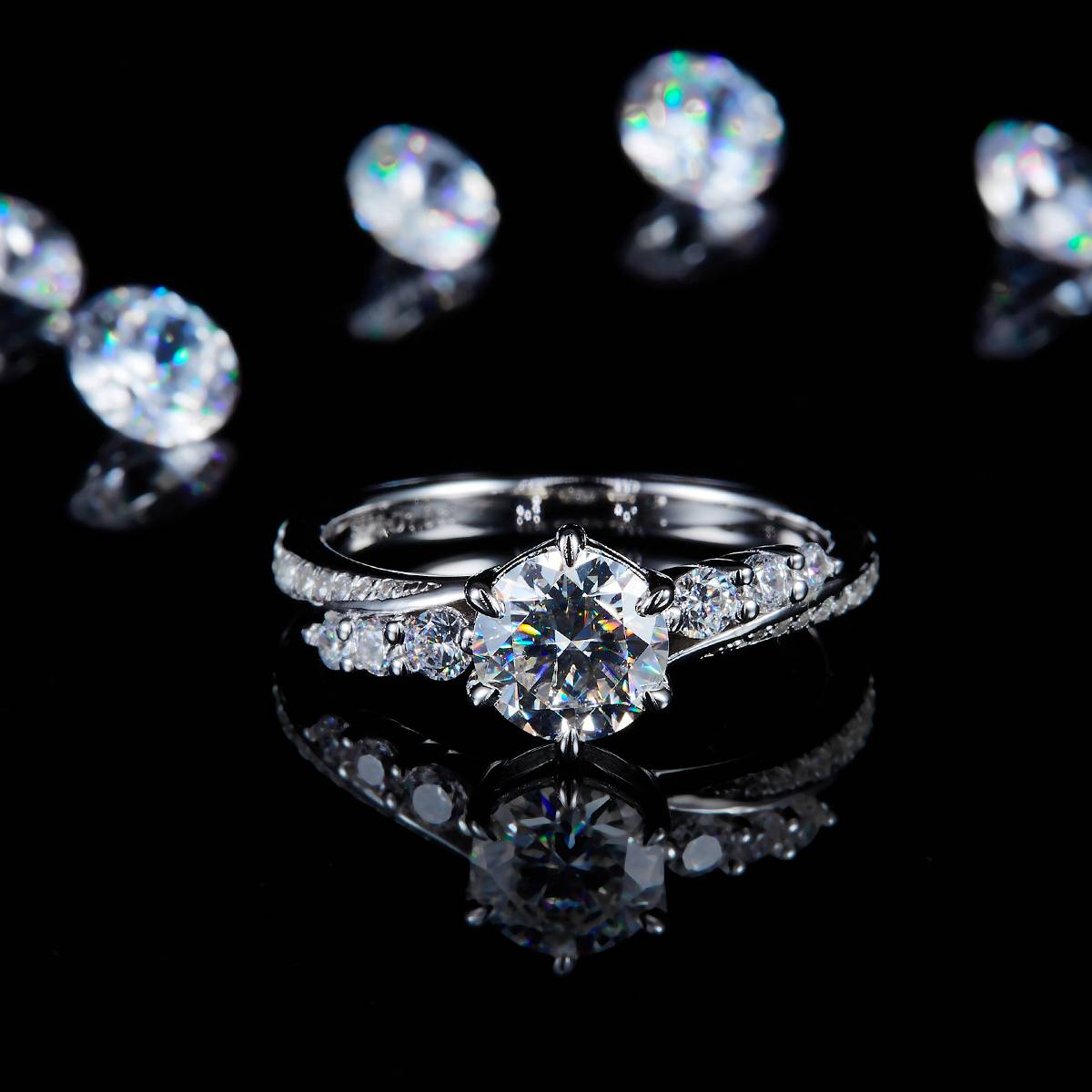Twisted Arm Full Diamond Six Claw Women's Ring S925 Silver Plated Platinum Customized Selection Main Stone Moissanite 1.0ct/Side Stone Cubic Zirconia