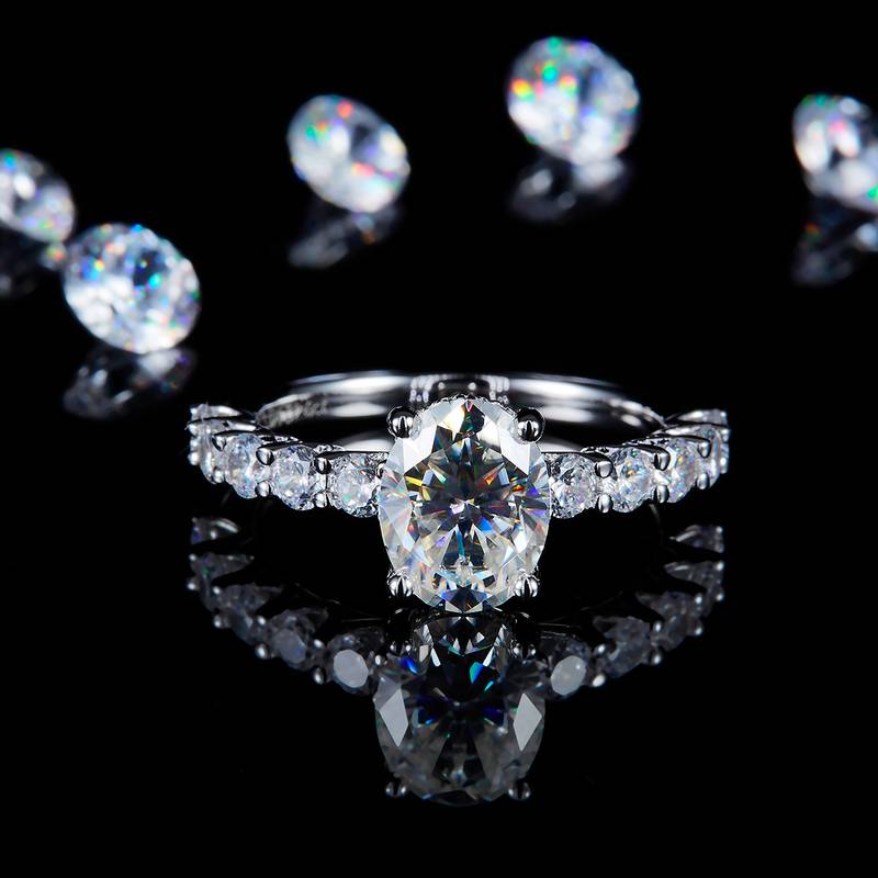 满钻蛋形女戒S925银镀白金定制选款主石莫桑钻2.0ct/副石高碳钻