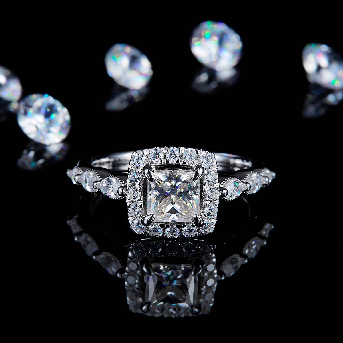 轻奢公主方钻女戒S925银镀白金定制选款主石莫桑钻1.0ct/副石高碳钻
