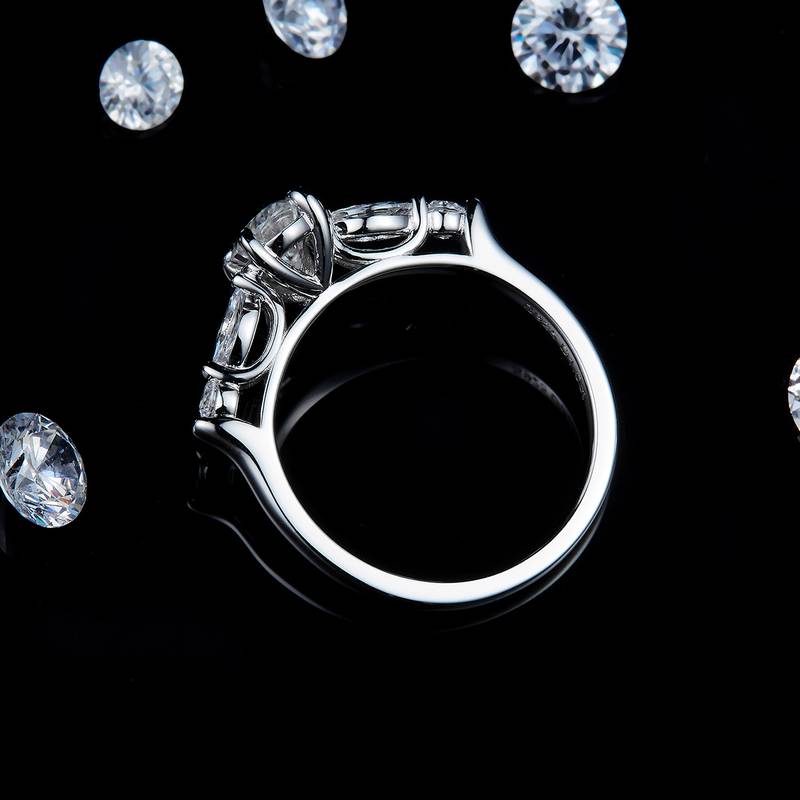 三石款蛋形Women's RingS925银镀白金定制选款主石Moissanite1.0ct/副石高碳钻