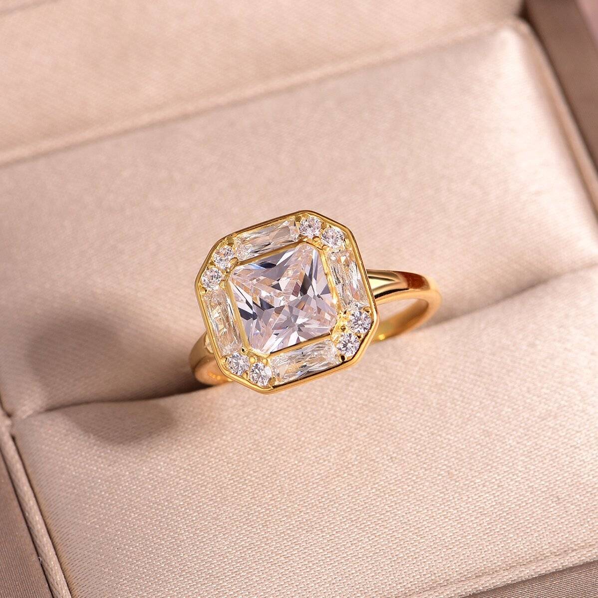MR0159款S25银镀18K金正八角形莫桑钻个性女戒主石2.0ct/7.0mm