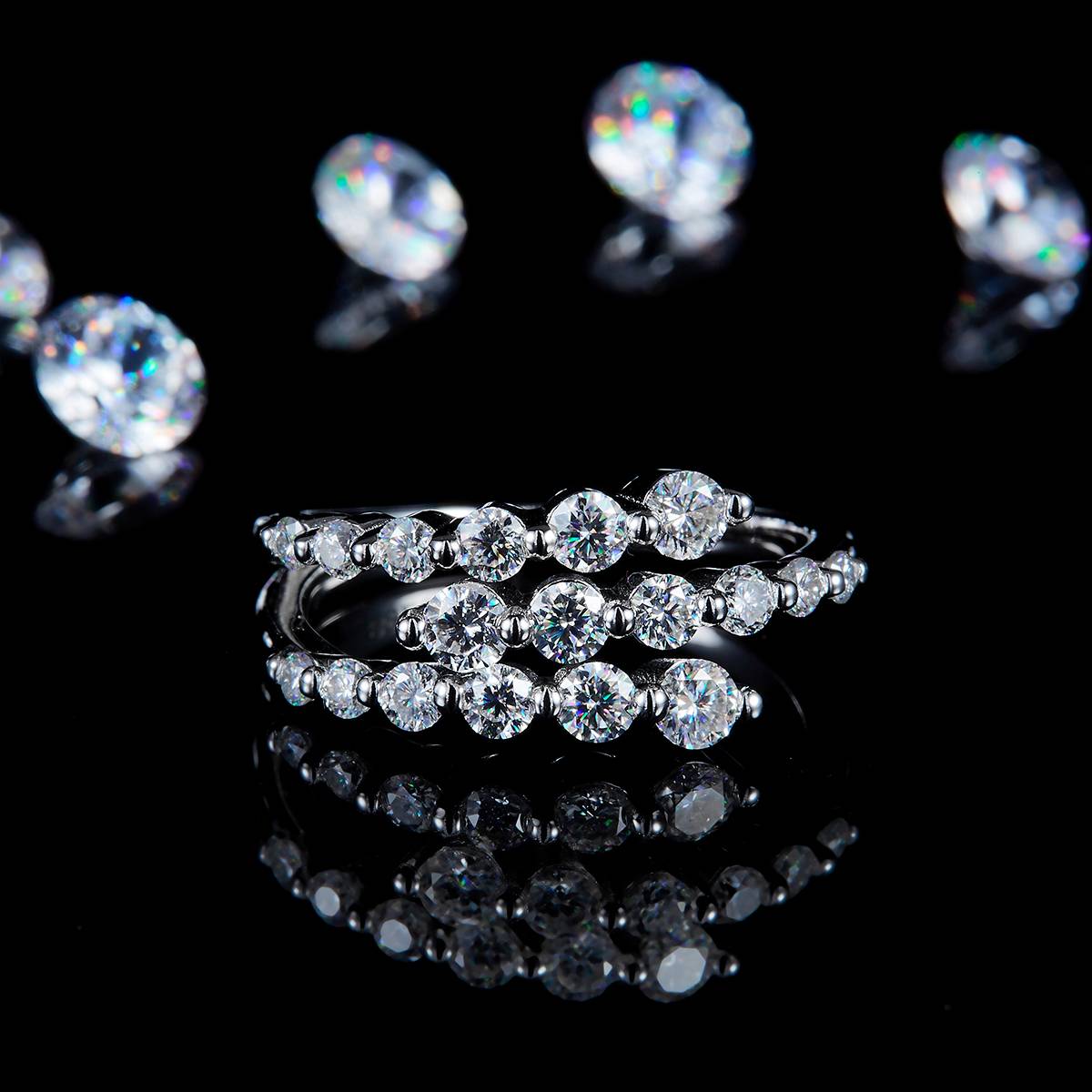 Light Luxury Open Diamond S925 Silver Plated Platinum Customized Selection Side Stone Moissanite 0.99ct