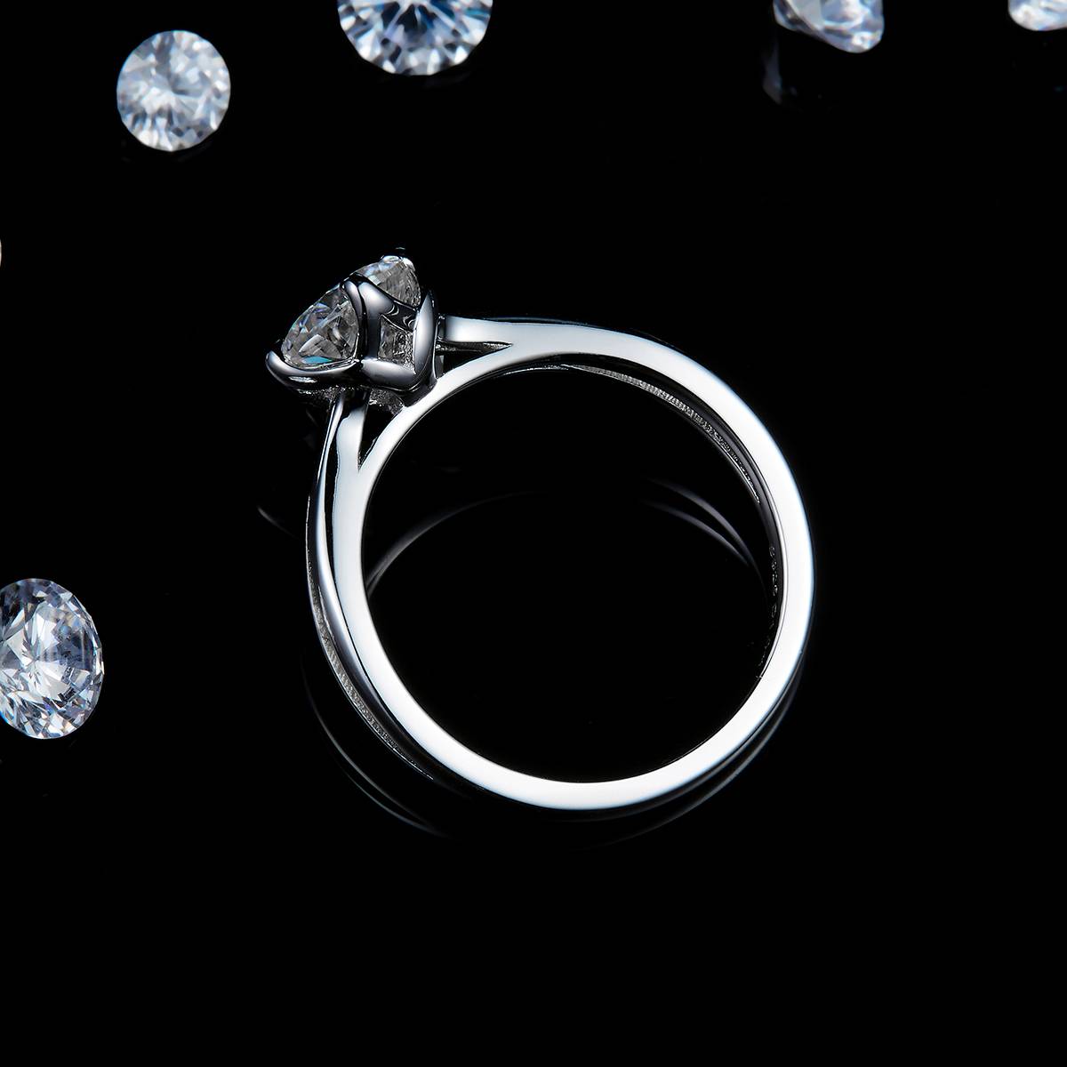 光臂四爪女戒S925银镀白金定制选款主石莫桑钻1.0ct