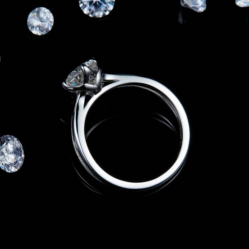光臂四爪Women's RingS925银镀白金定制选款主石Moissanite1.0ct