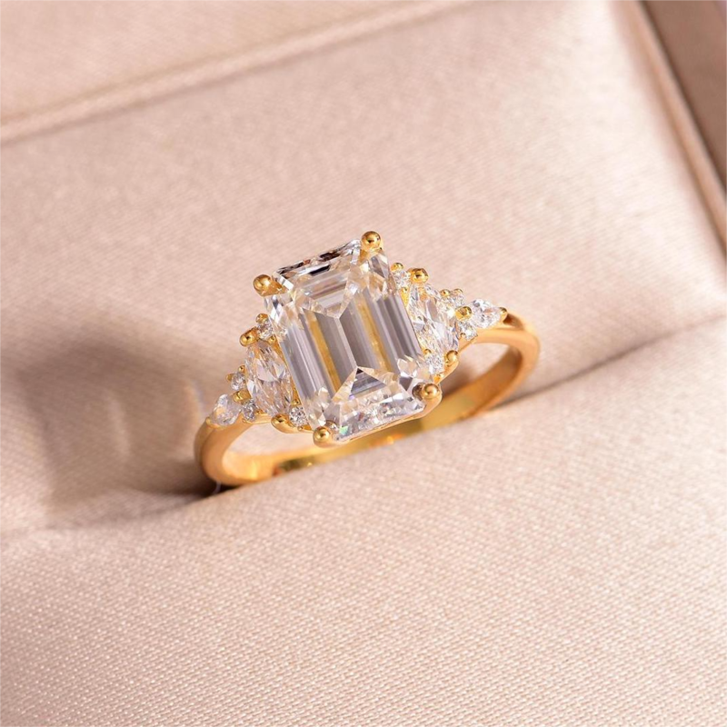 MR0180款S25银镀18K黄金祖母绿切割MoissaniteAffordable LuxuryWomen's Ring主石3.0ct/10*7mmmm
