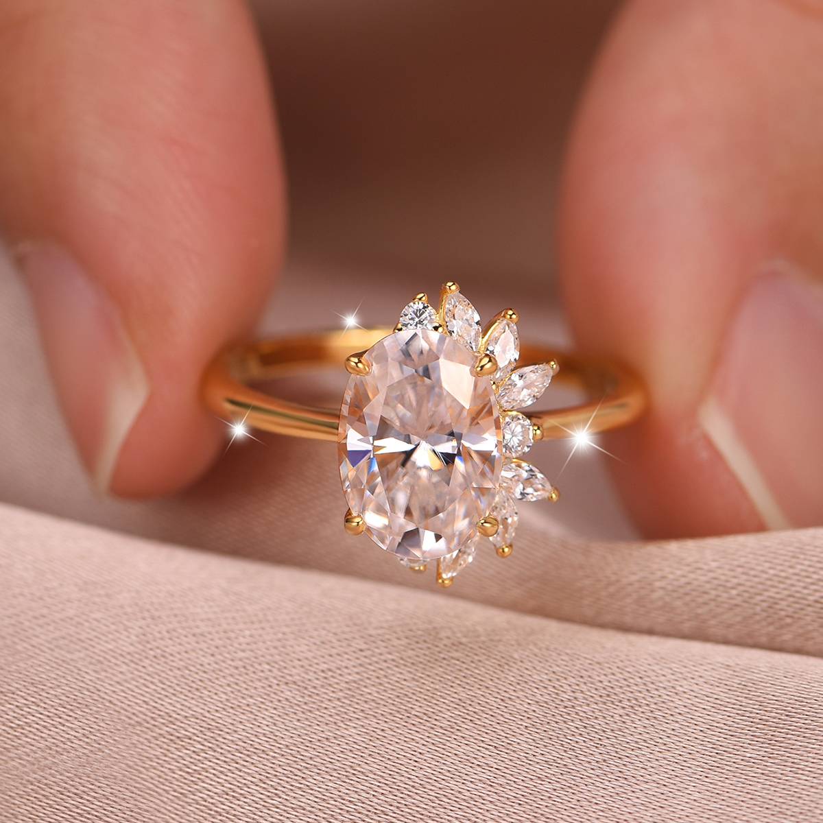 MR0185款S25银镀18K黄金蛋形莫桑钻轻奢女戒主石2.5ct/10*7mm
