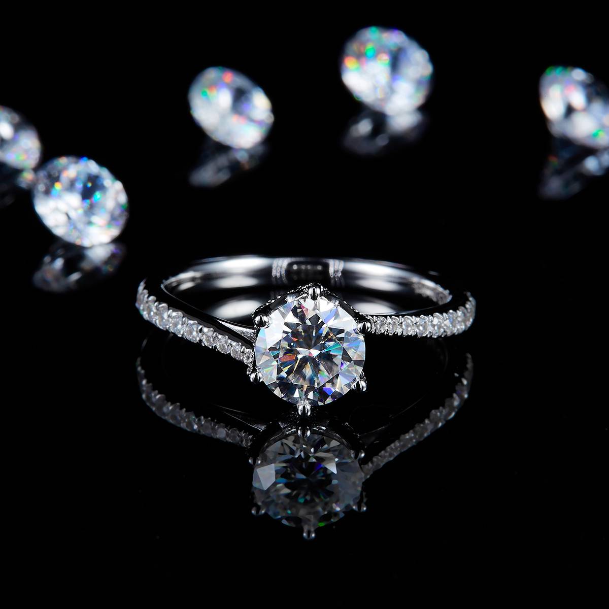 Micro inlaid twisted arm six claw women's ring S925 silver plated platinum custom selection main stone Moissanite 1.0ct/Side Stone Cubic Zirconia