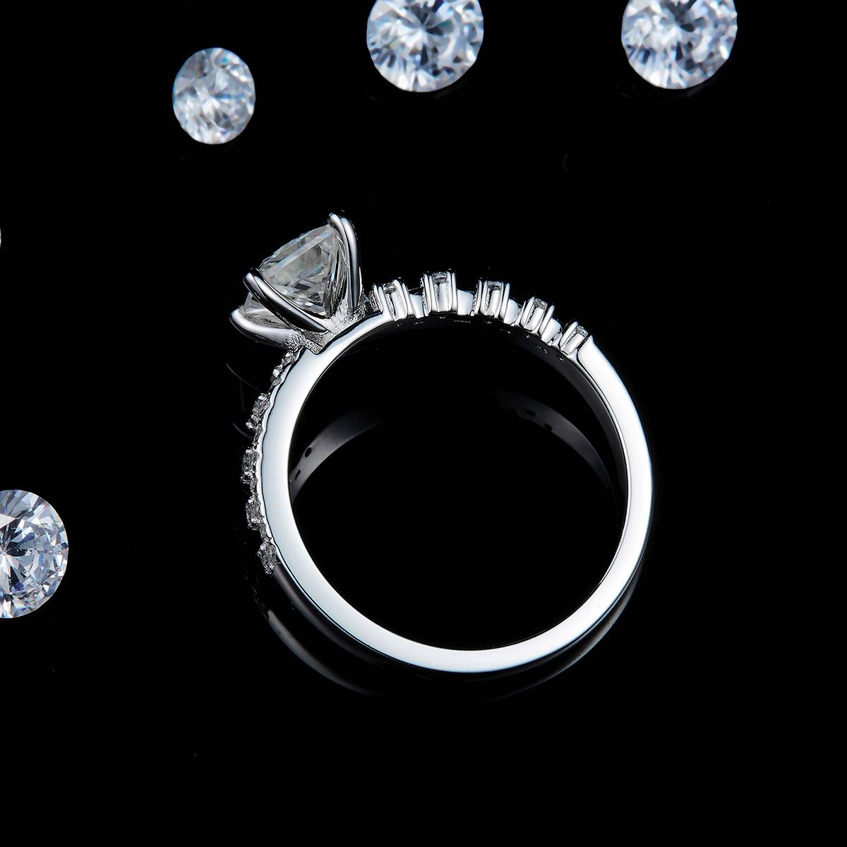 轻奢公主方女戒S925银镀白金定制选款主石莫桑钻1.0ct/副石高碳钻