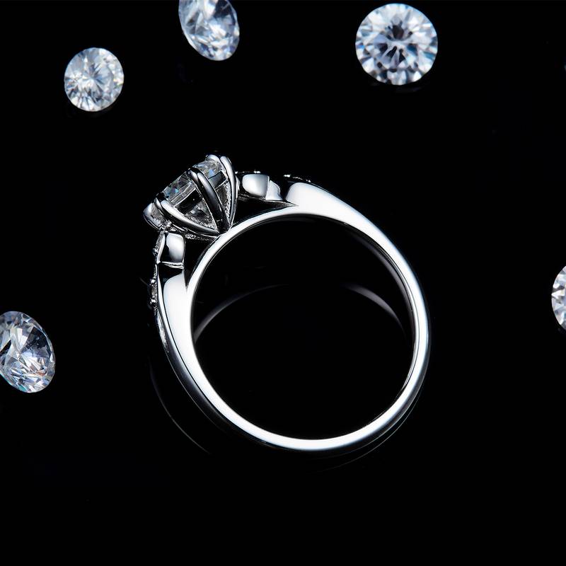 简约六爪Women's RingS925银镀白金定制选款主石Moissanite1.0ct/副石高碳钻