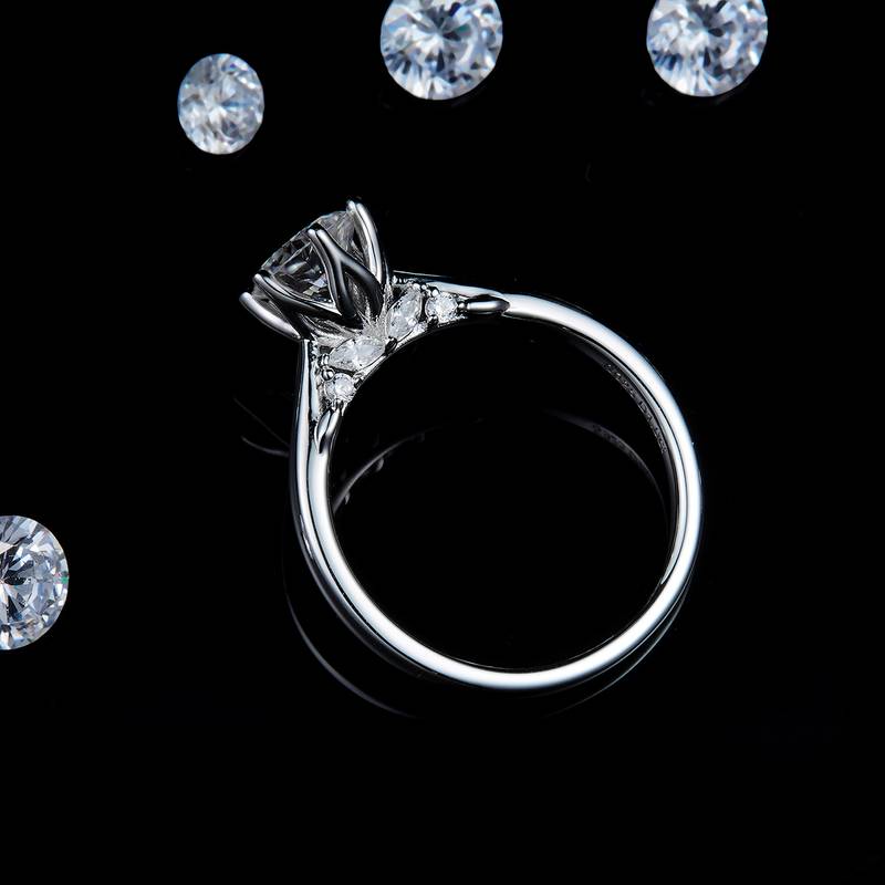 单头Women's RingS925银镀白金定制选款主石Moissanite1.0ct/副石高碳钻