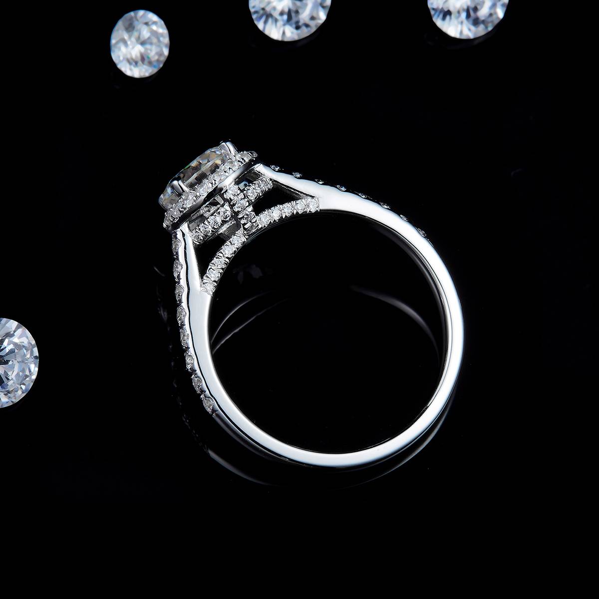Round Bag Women's Ring S925 Silver Plated Platinum Customized Selection Main Stone Moissanite 1.0ct/Side Stone Cubic Zirconia