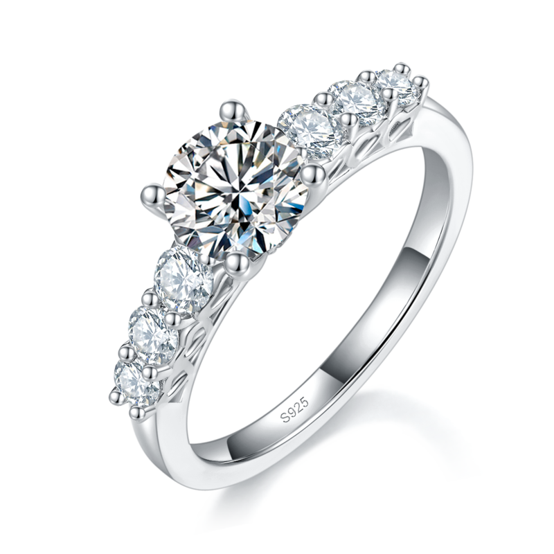 轻奢四爪女戒S925银镀白金定制选款主石莫桑钻1.0ct/副石高碳钻