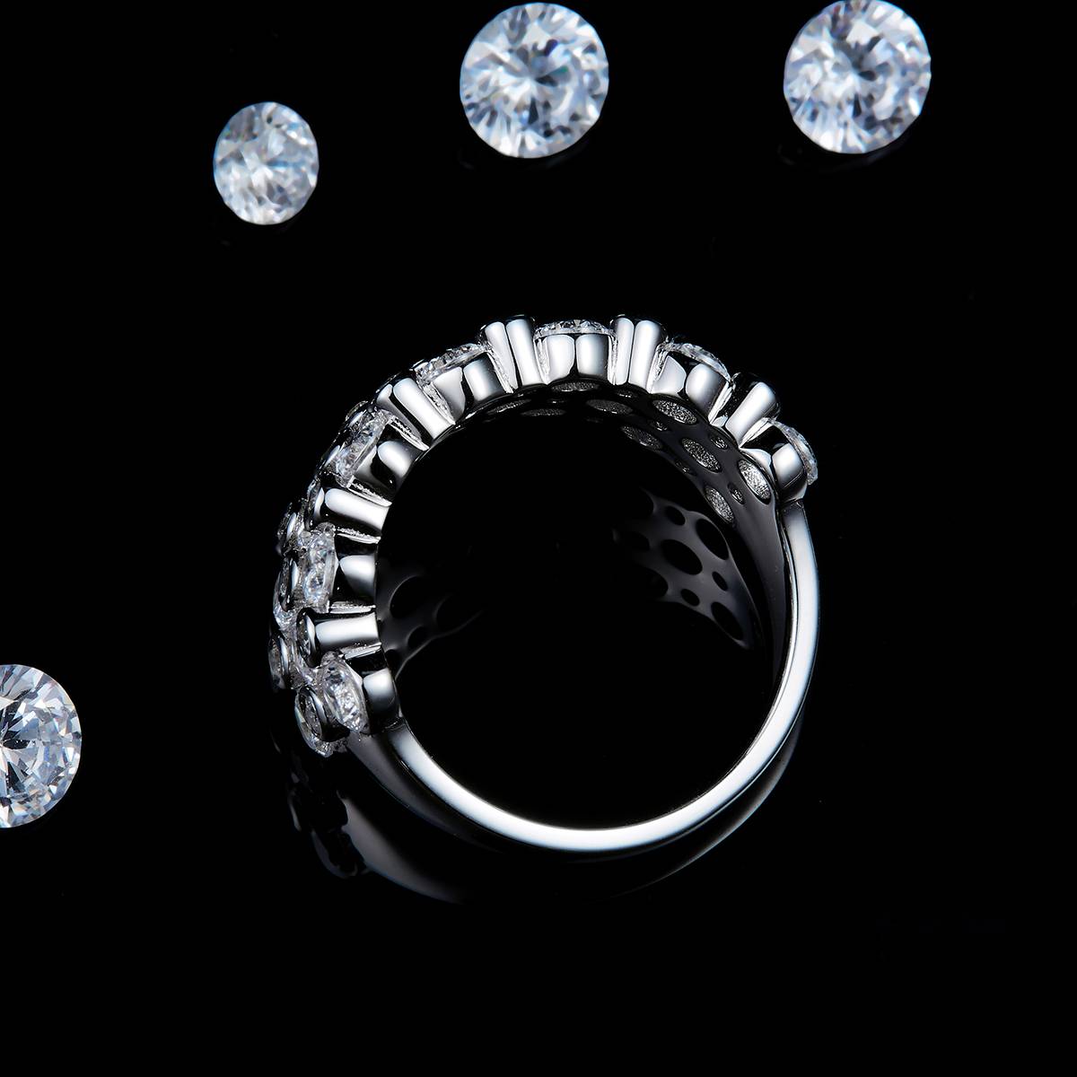 水泡碎钻排戒S925银镀白金定制选款副石莫桑钻4.285ct