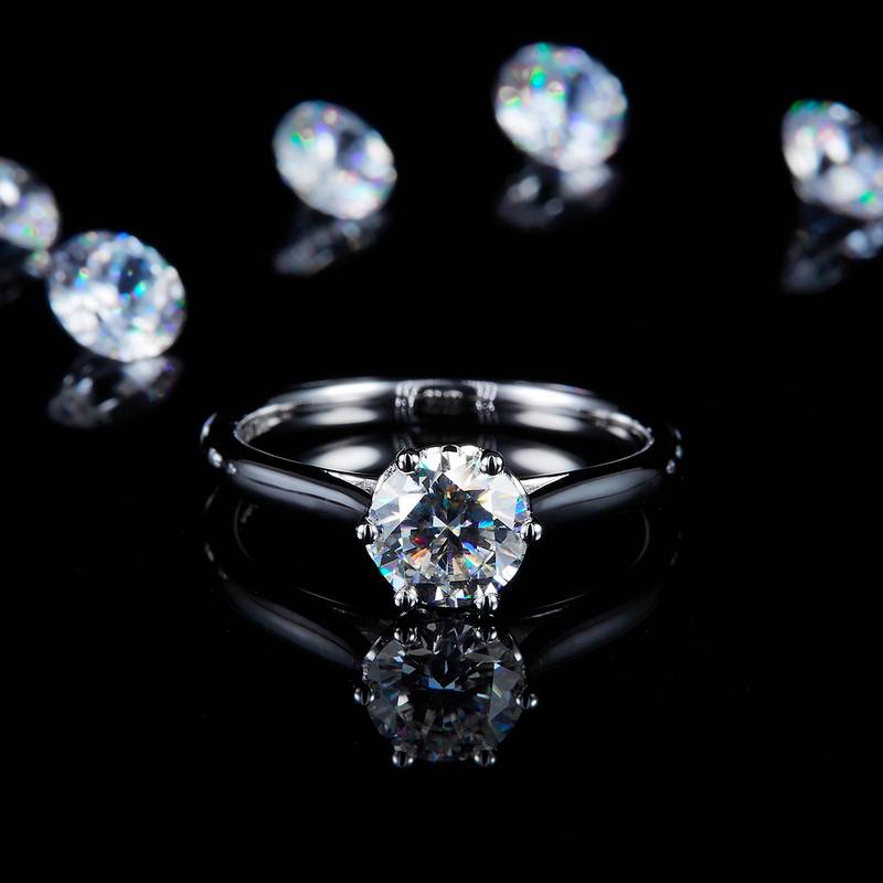 简约六爪Women's RingS925银镀白金定制选款主石Moissanite1.0ct