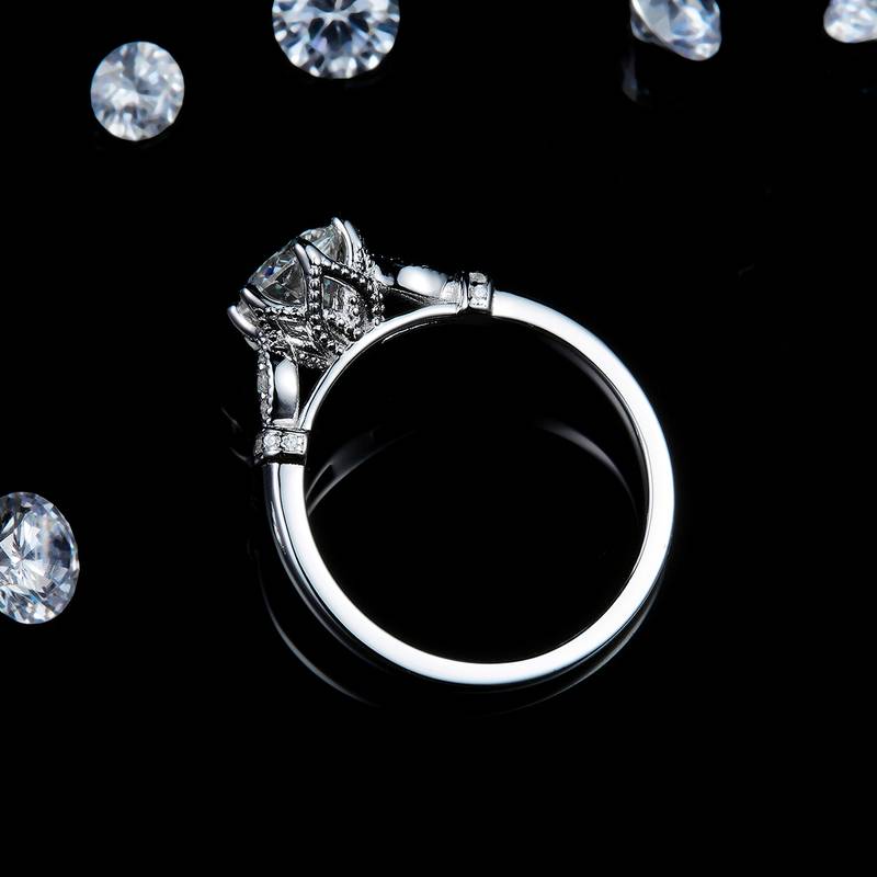光臂Affordable Luxury六爪Women's RingS925银镀白金定制选款主石Moissanite1.0ct/副石高碳钻