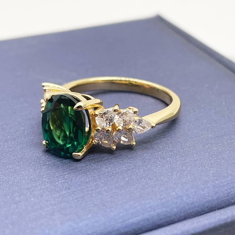 R240930027款S925银镀18K黄金蛋形莫桑钻女戒主石3.0ct/10*8mm