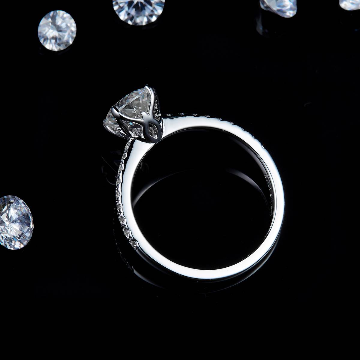微镶四爪女戒S925银镀白金定制选款主石莫桑钻1.2ct/副石高碳钻