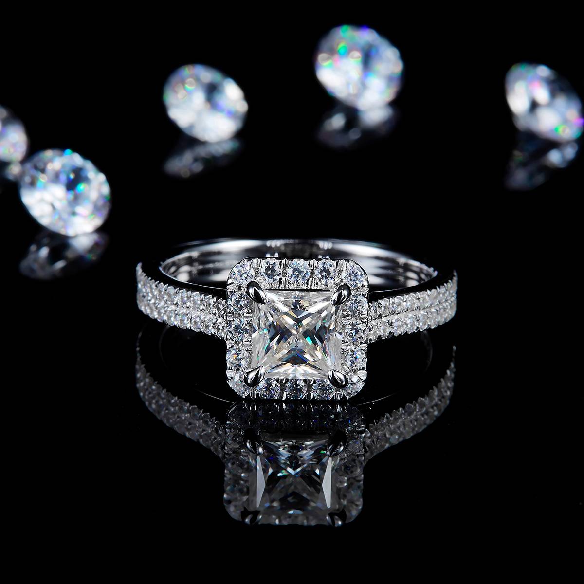 Princess Diamond Women's Ring S925 Silver Plated Platinum Customized Selection Main Stone Moissanite 1.0ct/Side Stone Cubic Zirconia