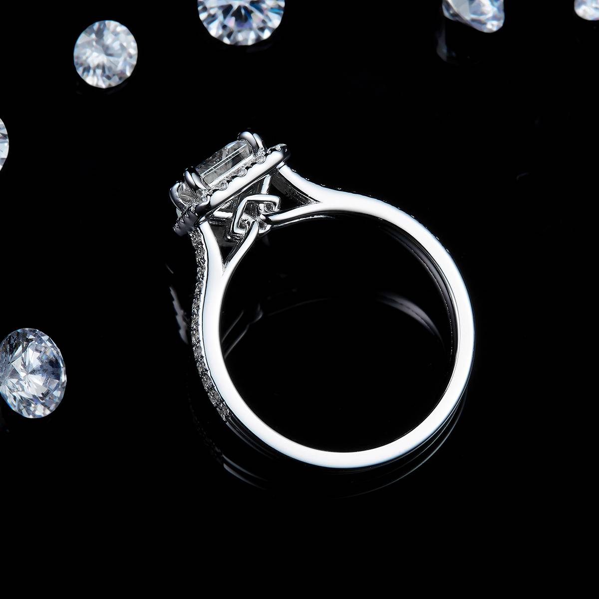 Princess Diamond Women's Ring S925 Silver Plated Platinum Customized Selection Main Stone Moissanite 1.0ct/Side Stone Cubic Zirconia