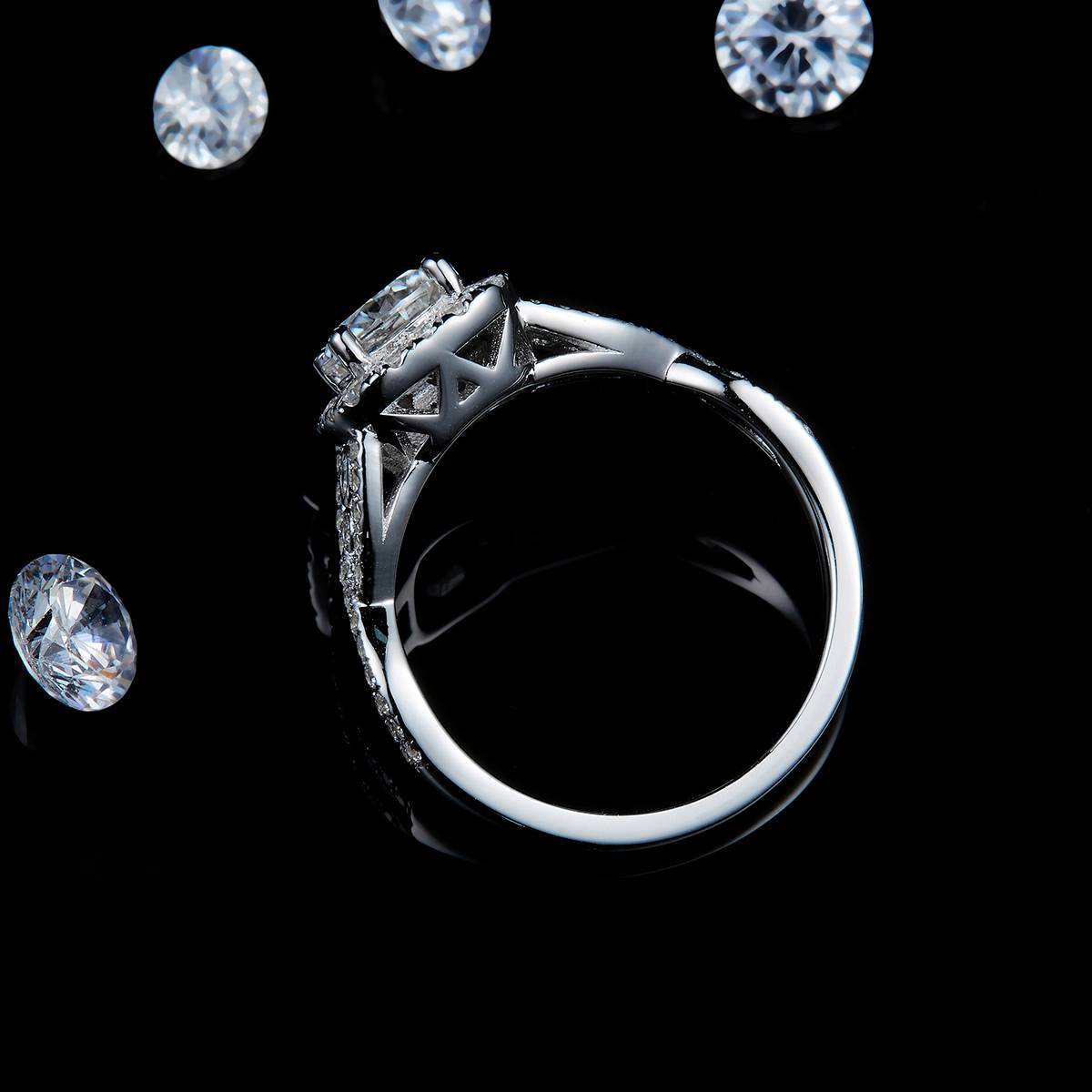 Twisted arm square bag women's ring S925 silver plated platinum custom selection main stone Moissanite 1.0ct/Side Stone Cubic Zirconia