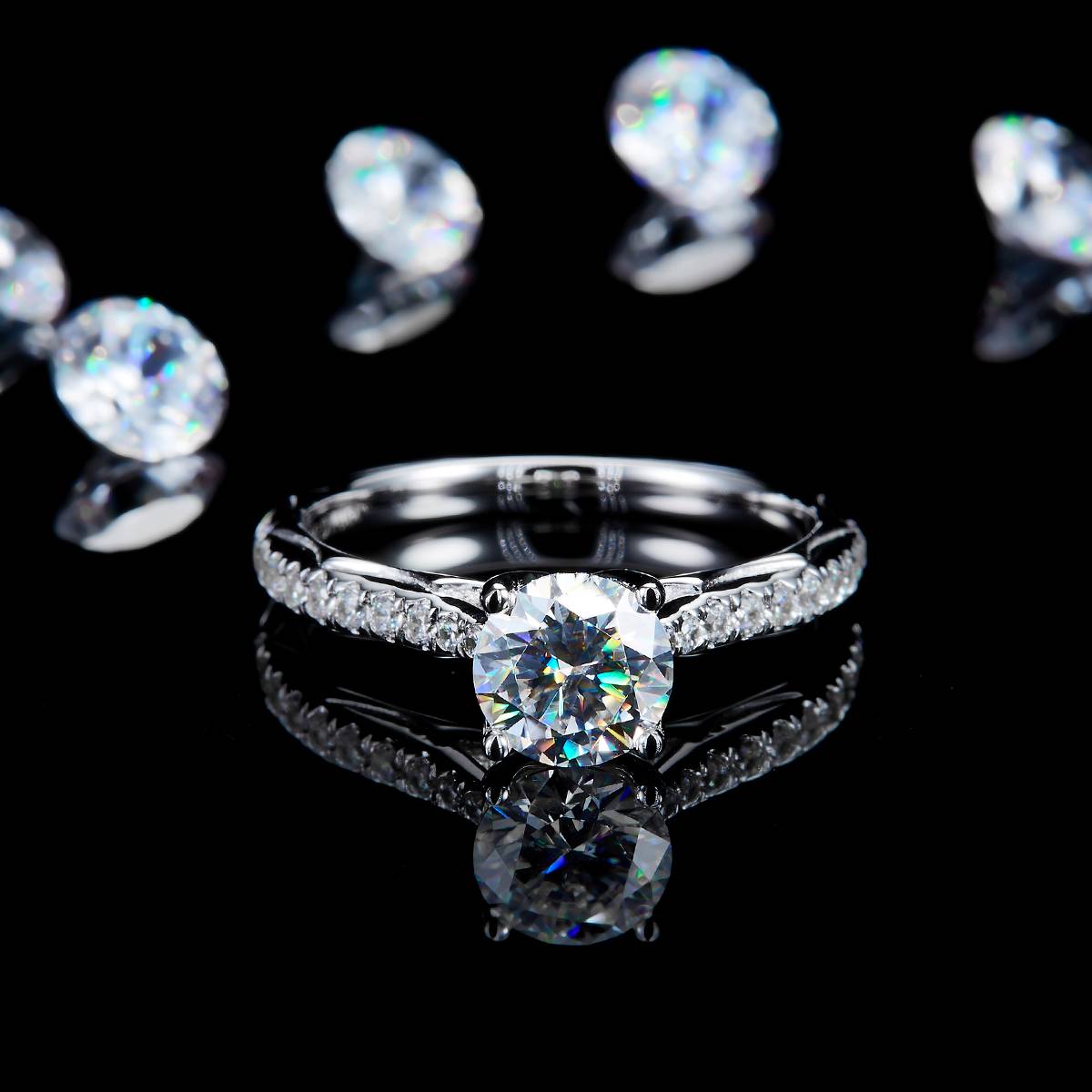 Micro Inlaid Four Claw Women's Ring S925 Silver Plated Platinum Customized Selection Main Stone Moissanite 1.0ct/Side Stone Cubic Zirconia