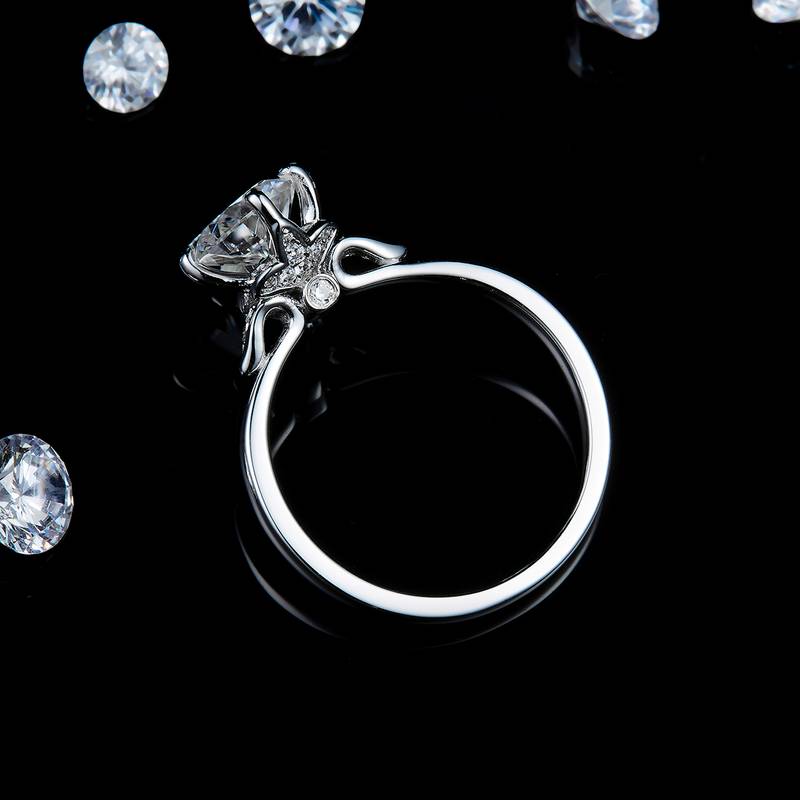 光臂Fashion四爪Women's RingS925银镀白金定制选款主石Moissanite1.2ct/副石高碳钻