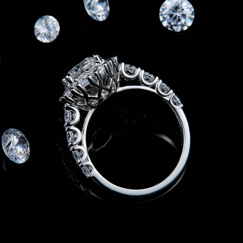 Affordable Luxury满钻四爪Women's RingS925银镀白金定制选款主石Moissanite1.2ct/副石高碳钻