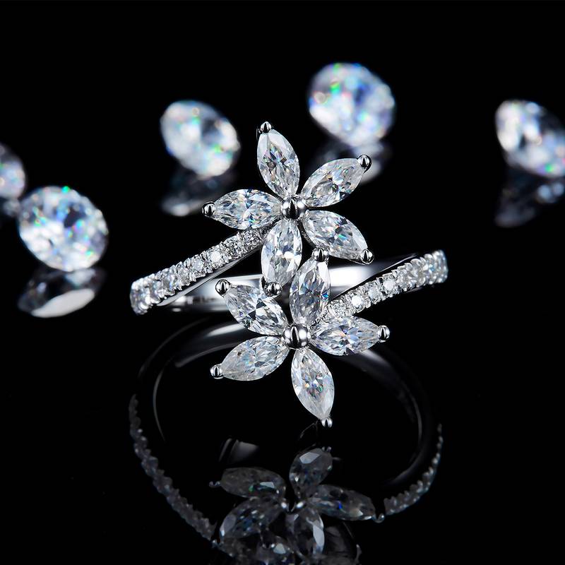 马眼钻花朵开口Women's RingS925银镀白金定制选款副石Moissanite1.12ct