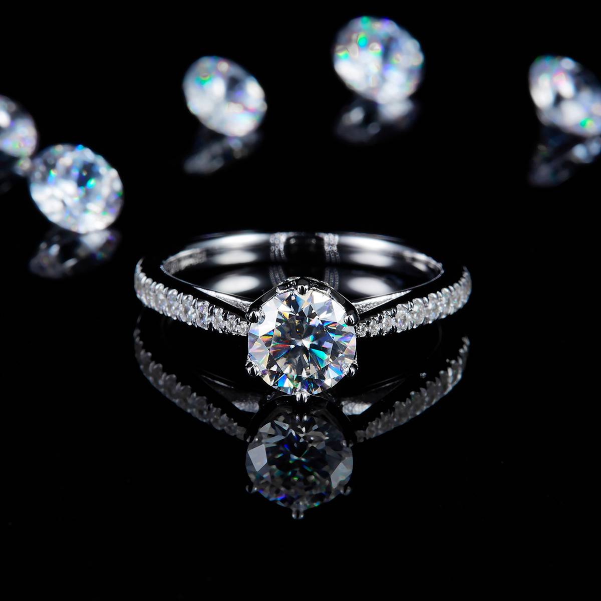Fashion Micro Inlaid Six Claw Women's Ring S925 Silver Plated Platinum Customized Selection Main Stone Moissanite 1.0ct/Side Stone Cubic Zirconia