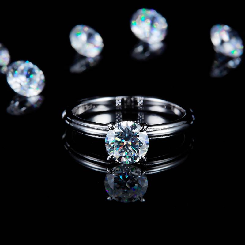 光臂四爪Women's RingS925银镀白金定制选款主石Moissanite1.0ct/副石高碳钻