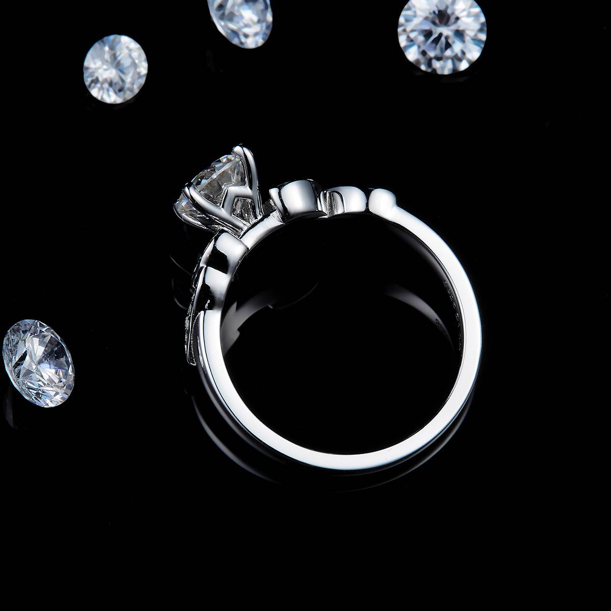 树叶摆臂交叉清新女戒S925银镀白金定制选款主石莫桑钻1.0ct/副石高碳钻