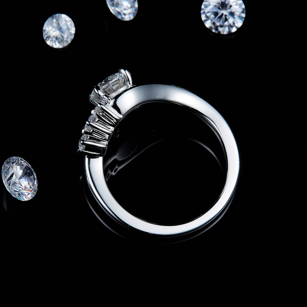 Twisted arm simple four claw women's ring S925 silver plated platinum customized selection main stone Moissanite 1.0ct/Side Stone Cubic Zirconia
