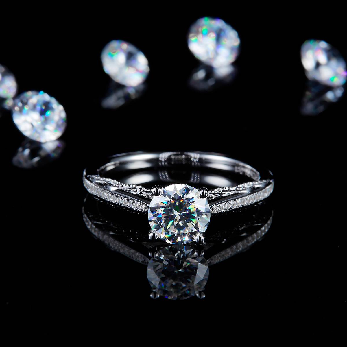 Single Head Women's Ring S925 Silver Plated Platinum Customized Selection Main Stone Moissanite 1.0ct/Side Stone Cubic Zirconia