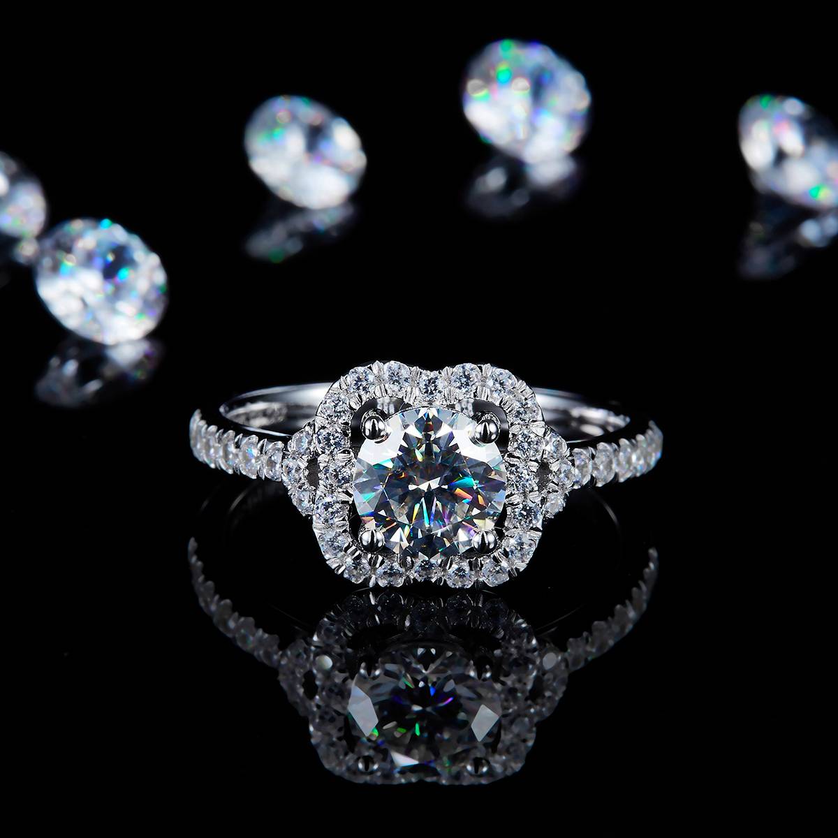 Single Head Women's Ring S925 Silver Plated Platinum Customized Selection Main Stone Moissanite 1.0ct/Side Stone Cubic Zirconia