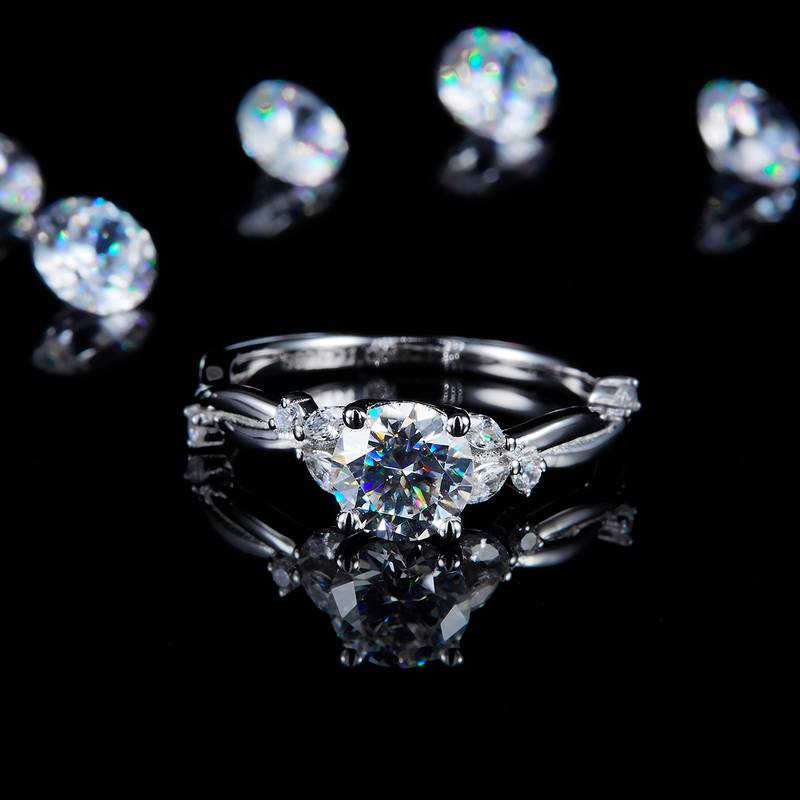 单头Women's RingS925银镀白金定制选款主石Moissanite1.0ct/副石高碳钻