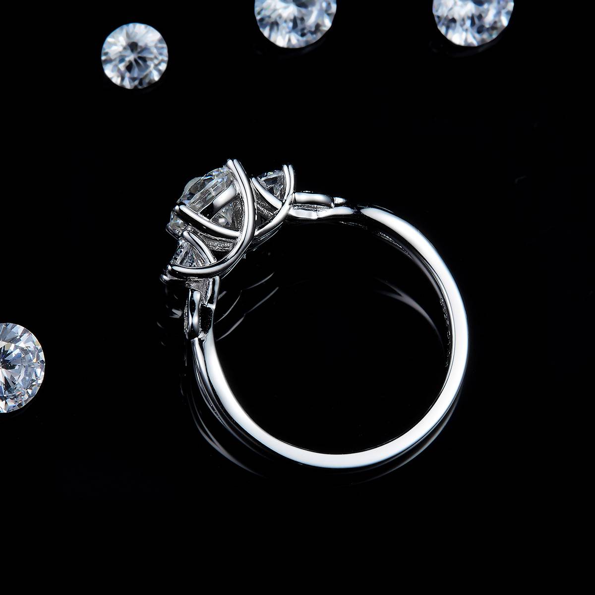 单头女戒S925银镀白金定制选款主石莫桑钻1.0ct/副石高碳钻