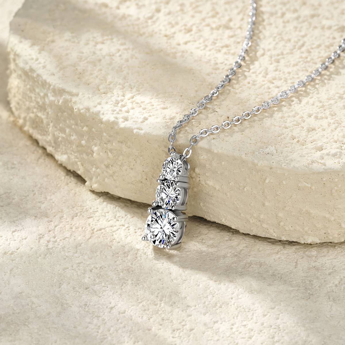 N15570款S925银镀18K白金莫桑钻项链1.8ct