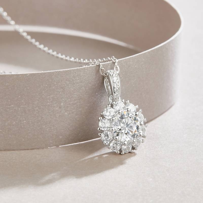 P13529-6.5款S925银镀18K白金莫桑钻绽放光芒项链1.0ct