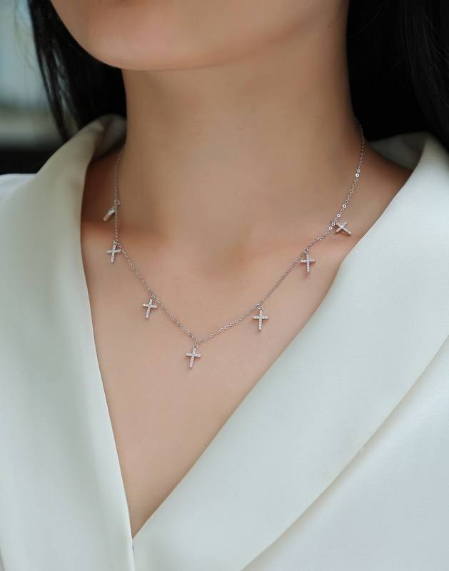 N13681款S925银镀18K白金十字架MoissaniteNecklace0.39ct