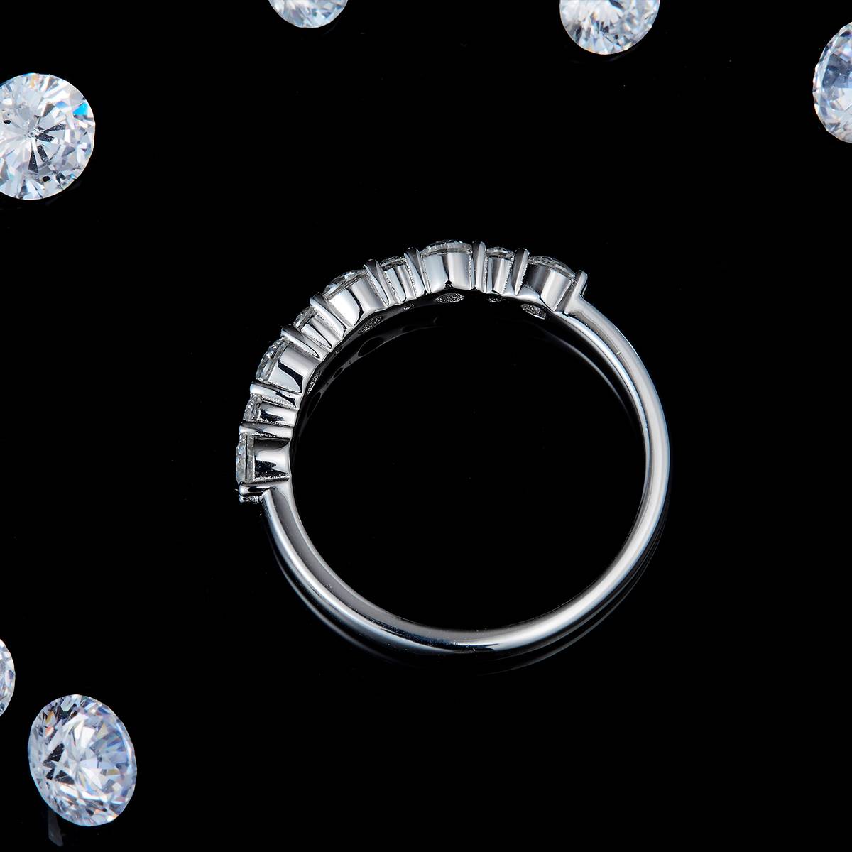 Irregular and versatile S925 silver plated platinum custom selection Side Stone Moissanite 0.62ct