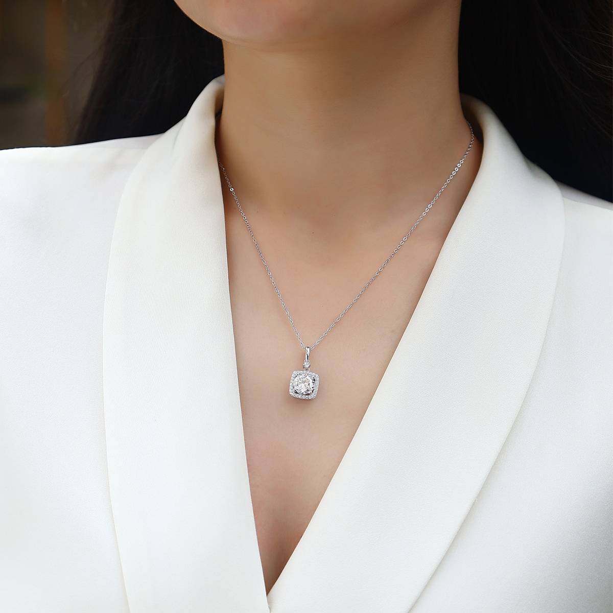 P13522-8.0款S925银镀18K白金简约高级莫桑钻项链2.0ct