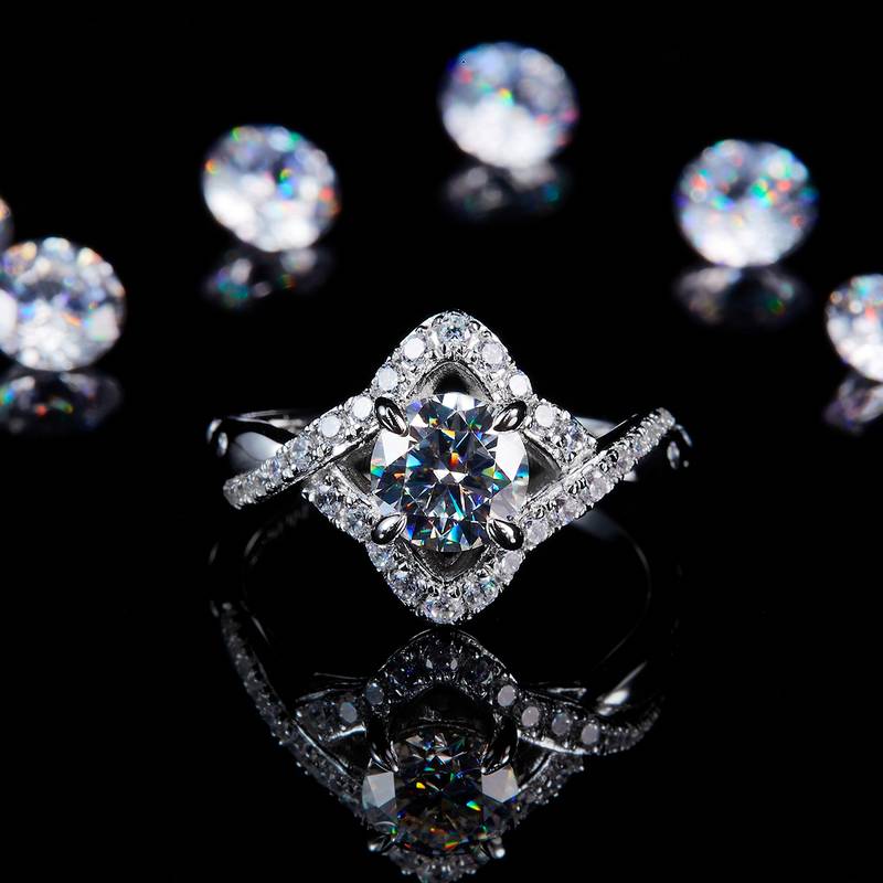 扭臂四叶草Women's RingS925银镀白金定制选款主石Moissanite1.0ct/副石高碳钻