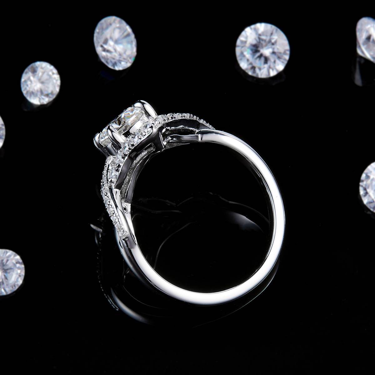 Twisted arm four leaf clover women's ring S925 silver plated platinum custom selection main stone Moissanite 1.0ct/Side Stone Cubic Zirconia