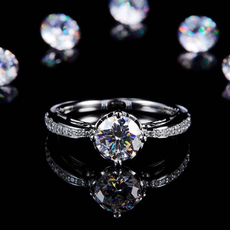 微镶心形四爪Women's RingS925银镀白金定制选款主石Moissanite1.0ct/副石高碳钻