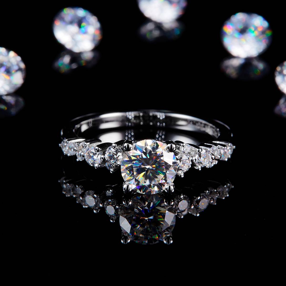 Full Diamond Micro Inlaid Four Claw Women's Ring S925 Silver Plated Platinum Customized Selection Main Stone Moissanite 1.0ct/Side Stone Cubic Zirconia